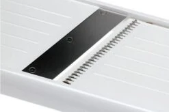 OXO Good Grips Simple Mandoline -Knife Hub Shop OXO1273180 04 oxo good grips mandoline oxo1273180 04