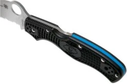 Spyderco Rescue 3 Thin Blue Line C14FSBKBL3 Serrated Rescue Knife -Knife Hub Shop SPC14FSBKBL3 07 spyderco