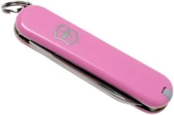 Victorinox Classic SD Licht Roze 0.6223.51 Swiss Pocket Knife 11 Victorinox Classic SD Licht Roze 0.6223.51 Swiss Pocket Knife -Knife Hub Shop VT0 6223 51 04 victorinox