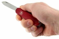 Victorinox Compact, Red 10 Victorinox Compact, Red -Knife Hub Shop VT1 3405 04 victorinox compact rood vt1 3405 d4