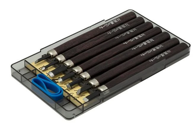 Yoshiharu H-7 Japanese Wood Carving Knives, Set Of 7 In Plastic Case 4 Yoshiharu H-7 Japanese Wood Carving Knives, Set Of 7 In Plastic Case - Image 2